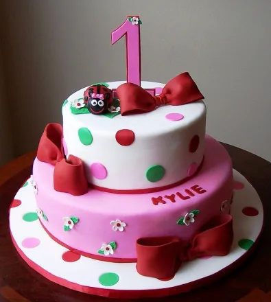 1st queen Birthday Cake
