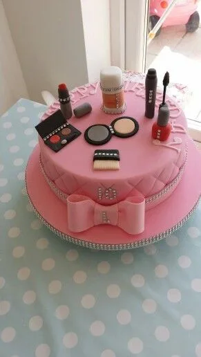 Pink  Make Up Cake